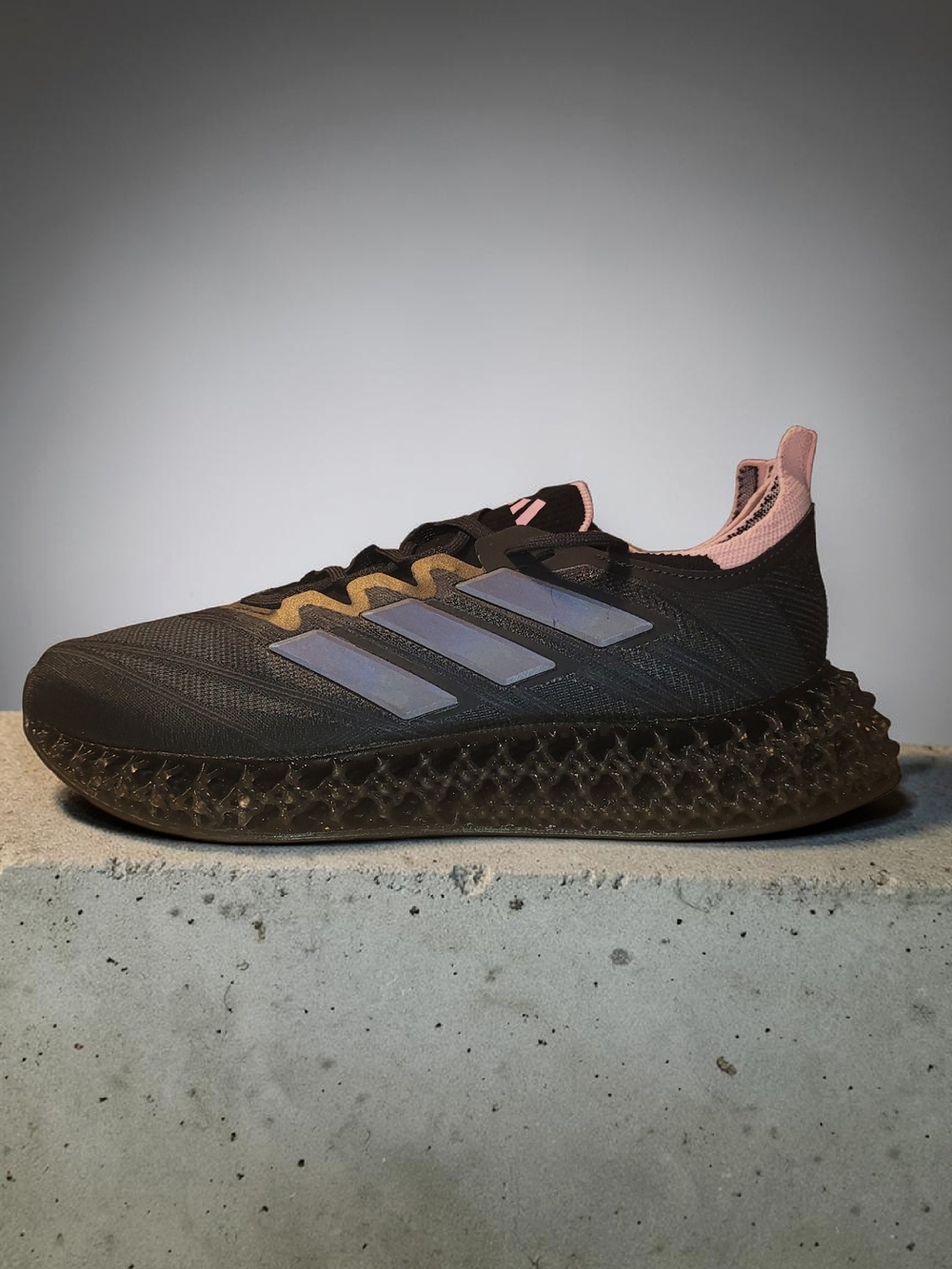 Men's Black Sneakers with Pink Trim - Lightweight Performance Trainer